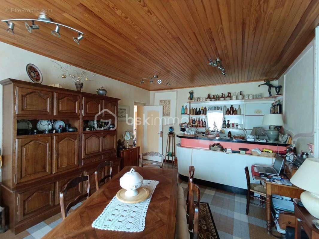 Appartement à COLOMBE