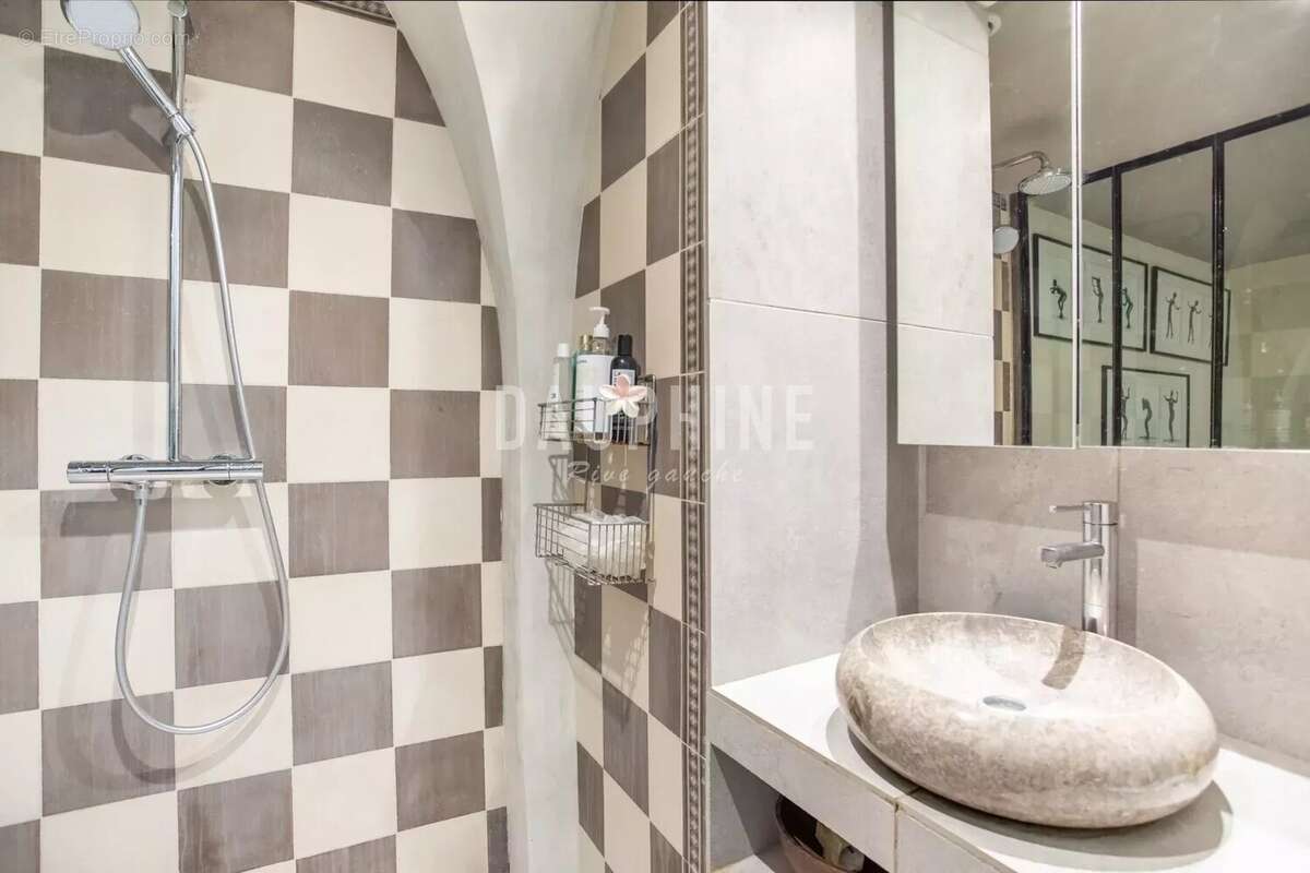 Appartement à PARIS-6E