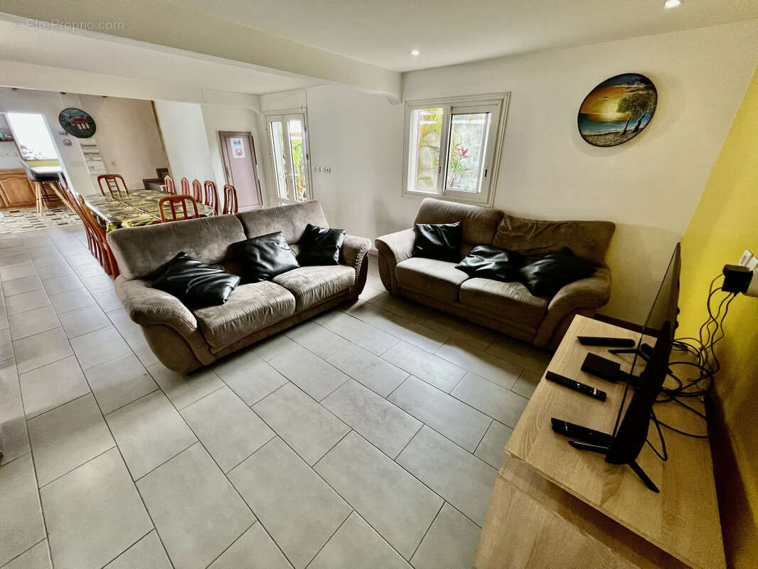 Maison à ENTRE-DEUX