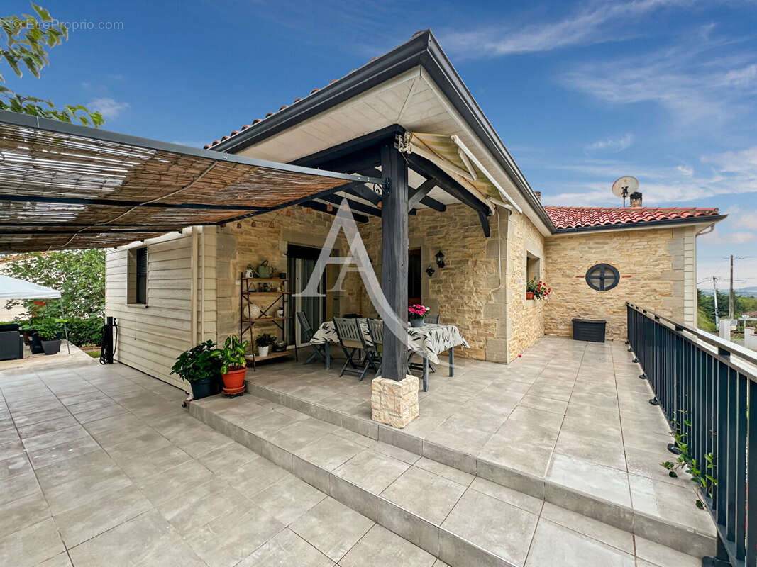 Maison à MONSEMPRON-LIBOS