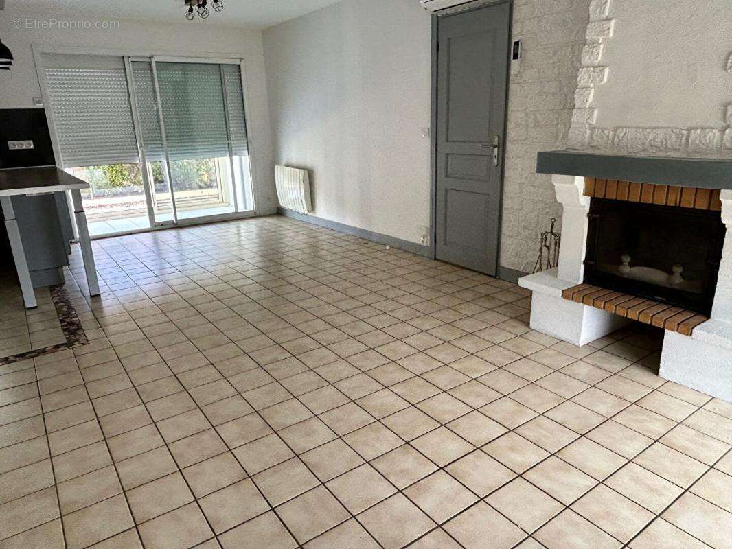 Maison à BLANQUEFORT