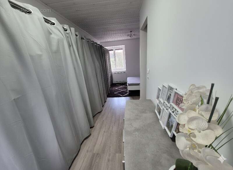 Maison à LES NOUILLERS