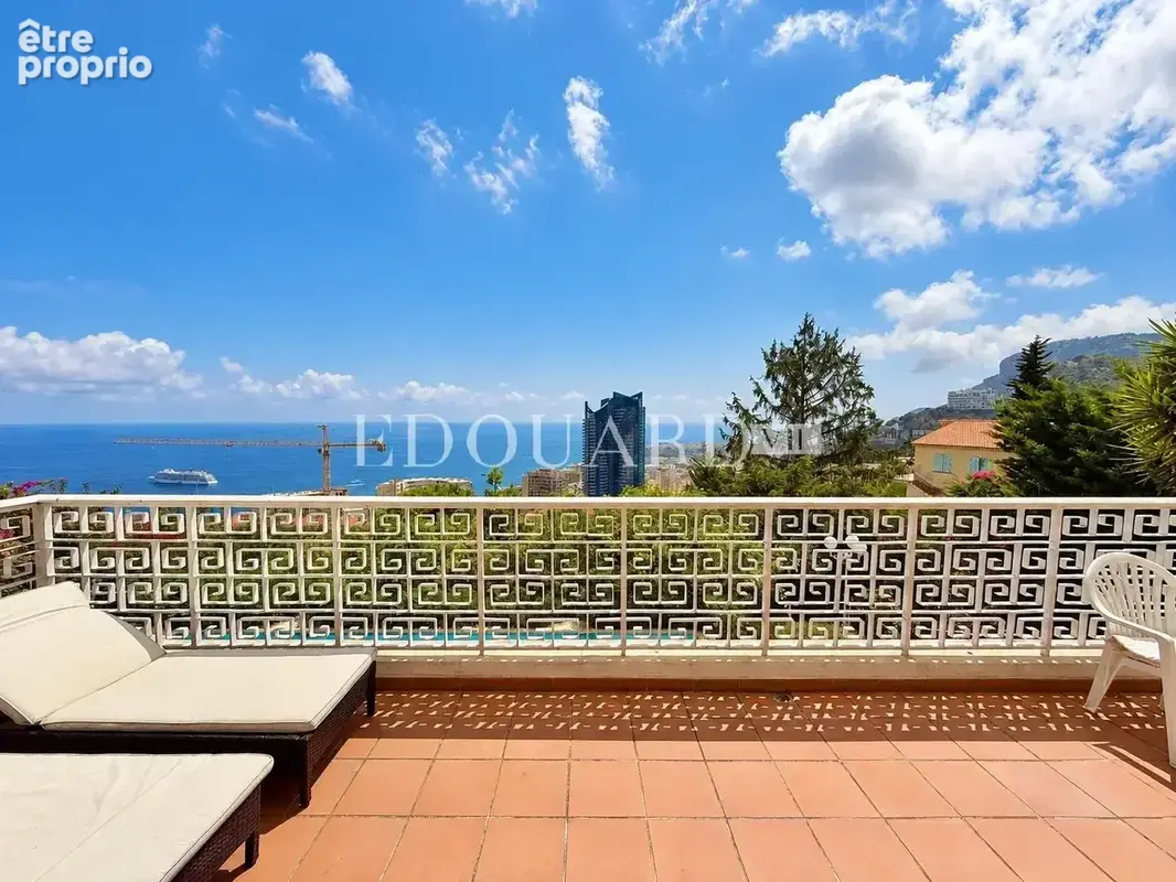 Dans un domaine privé et sécurisé, à vendre villa de prestige avec vue panoramique sur la Principauté de Monaco - photo 33