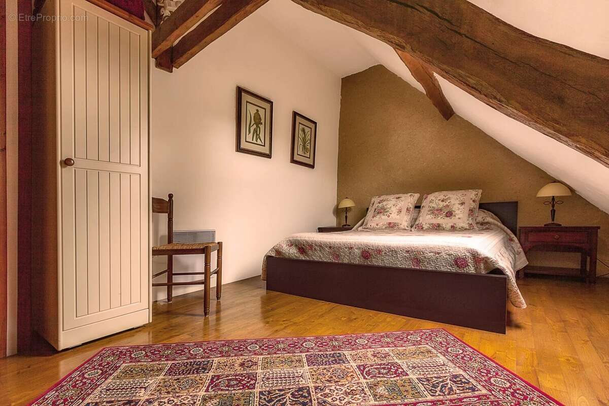 Maison à SAINT-CYPRIEN