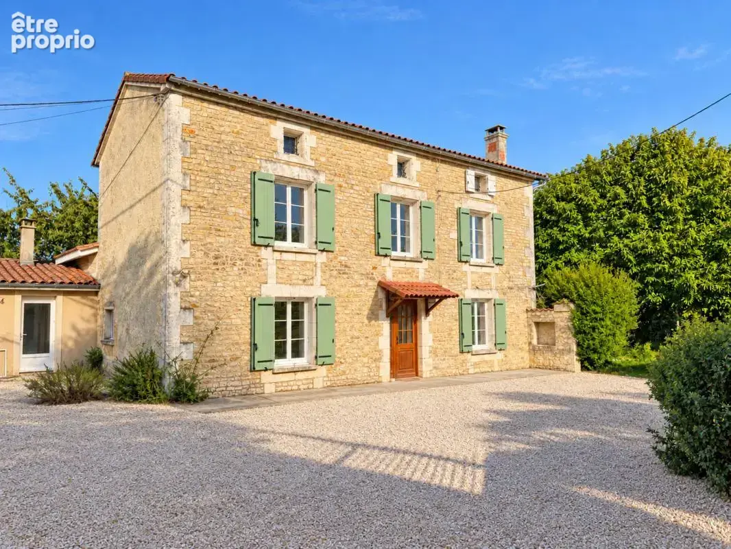 Maison à FOUQUEURE
