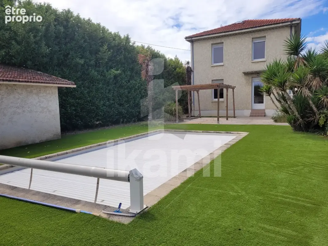 Maison - 85 m2 - 5 pièces - avec piscine et dépendances - photo 14