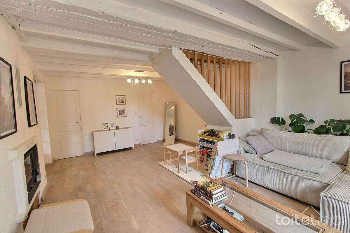 Maison à SENLISSE