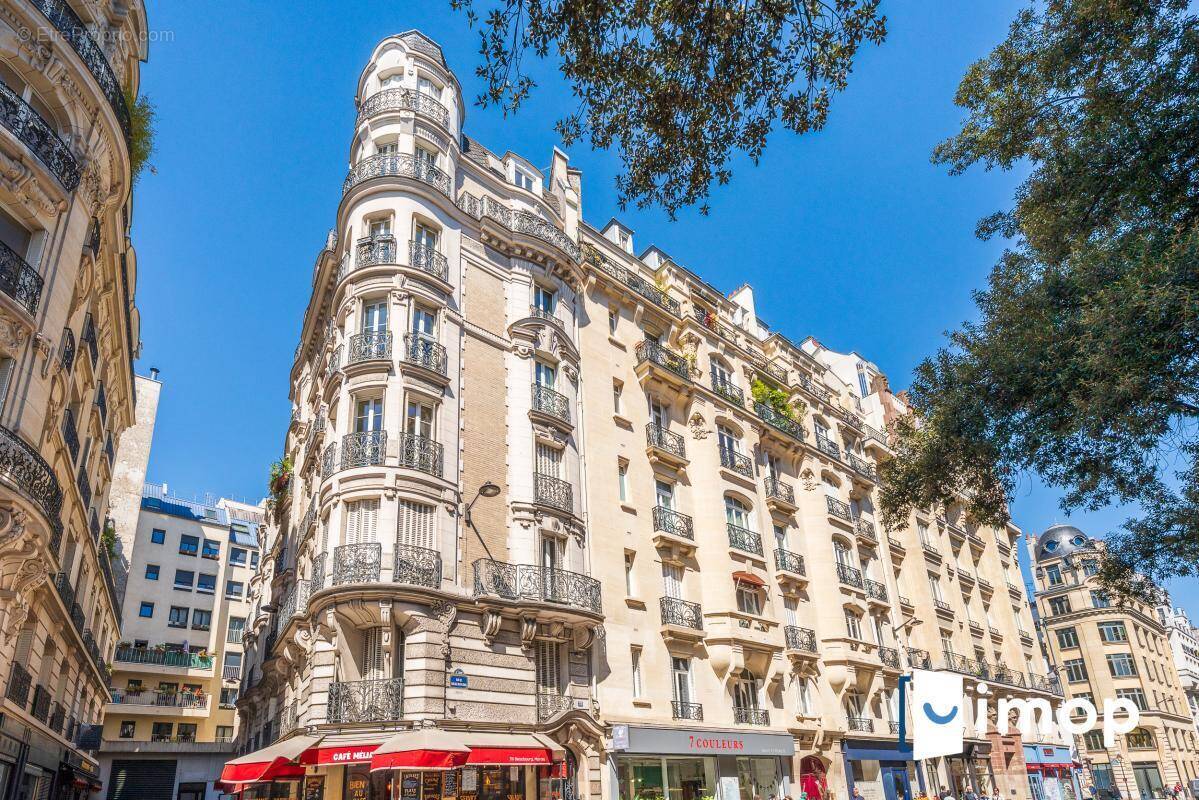 Appartement à PARIS-3E