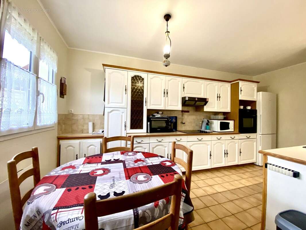 Maison à NOGENT-LE-ROI