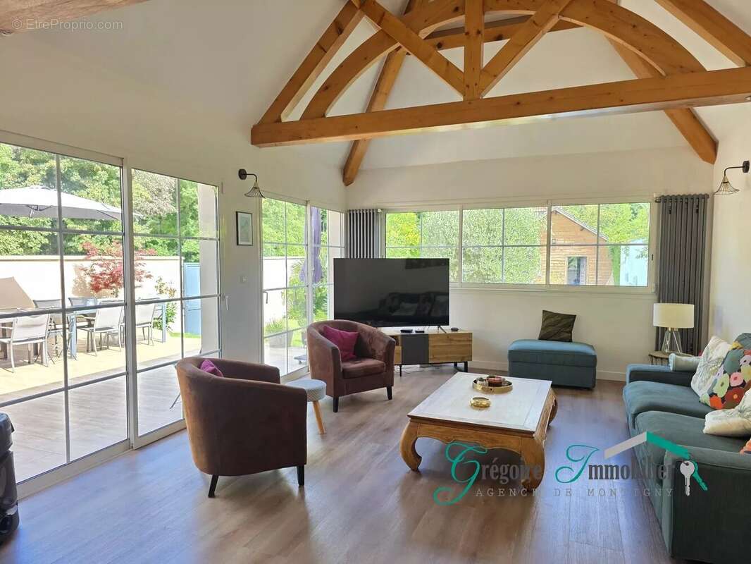 Maison à MONTIGNY-SUR-LOING