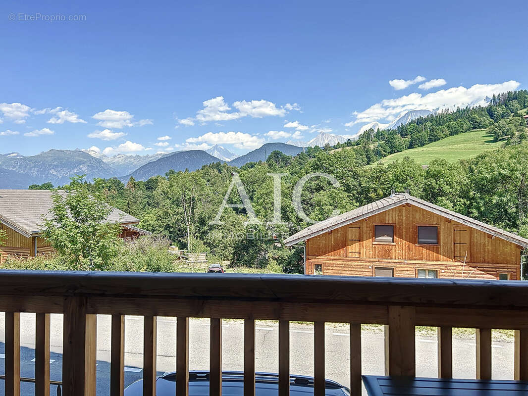 Appartement à COMBLOUX
