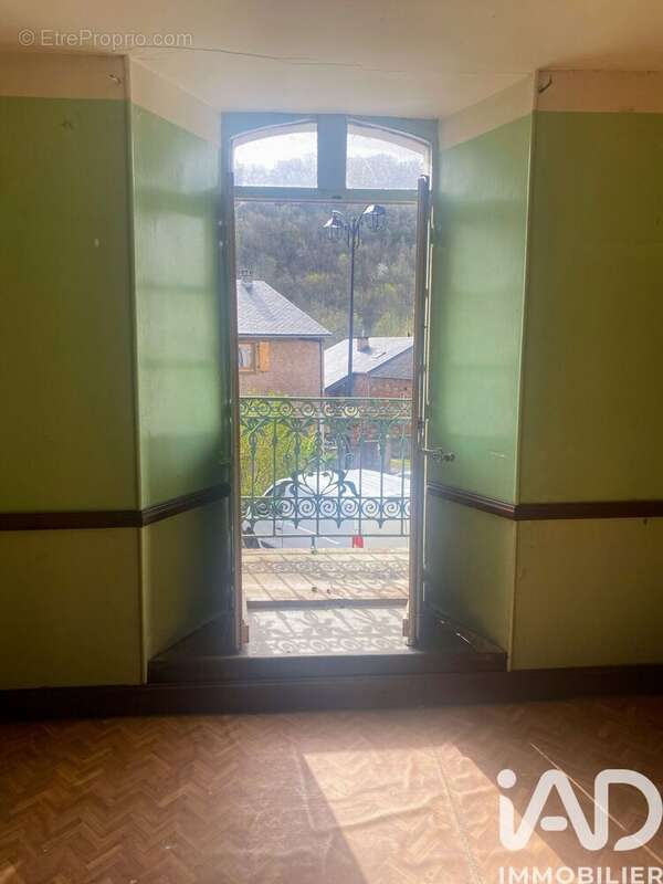 Maison 66 m² à Laval-Roqueceziere  - photo 5