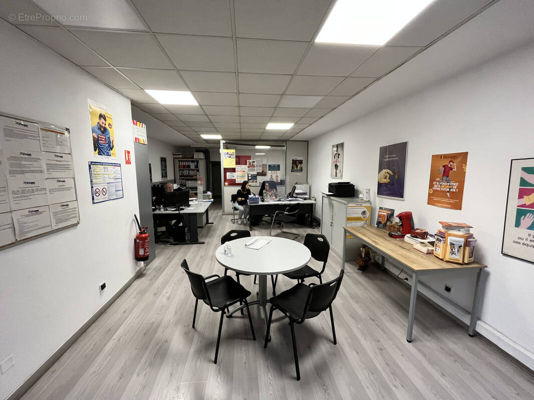 Commerce à MARSEILLE-2E