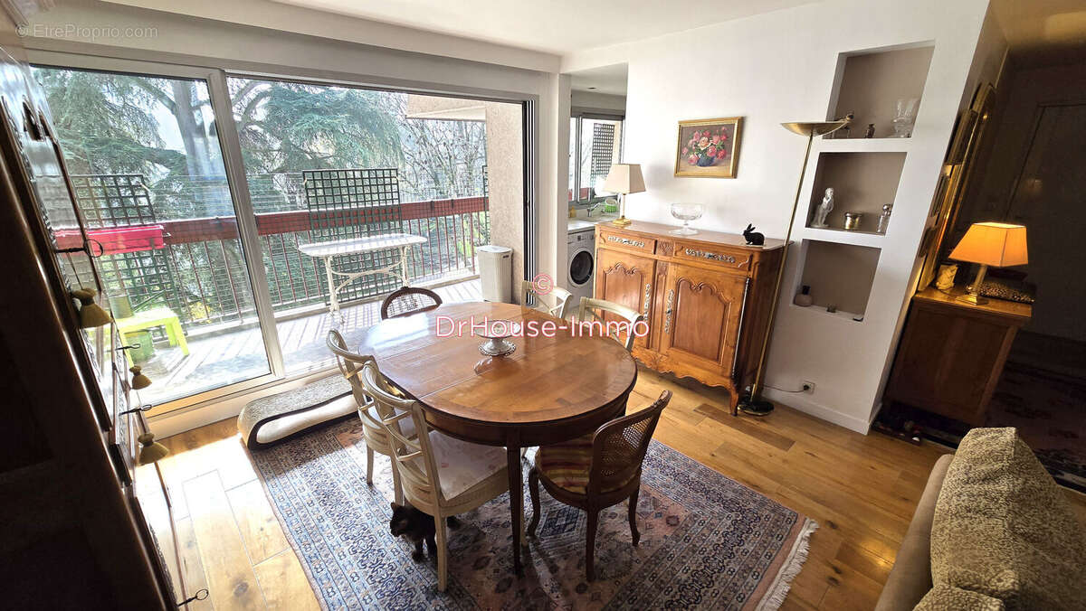 Appartement à SAINT-MAUR-DES-FOSSES