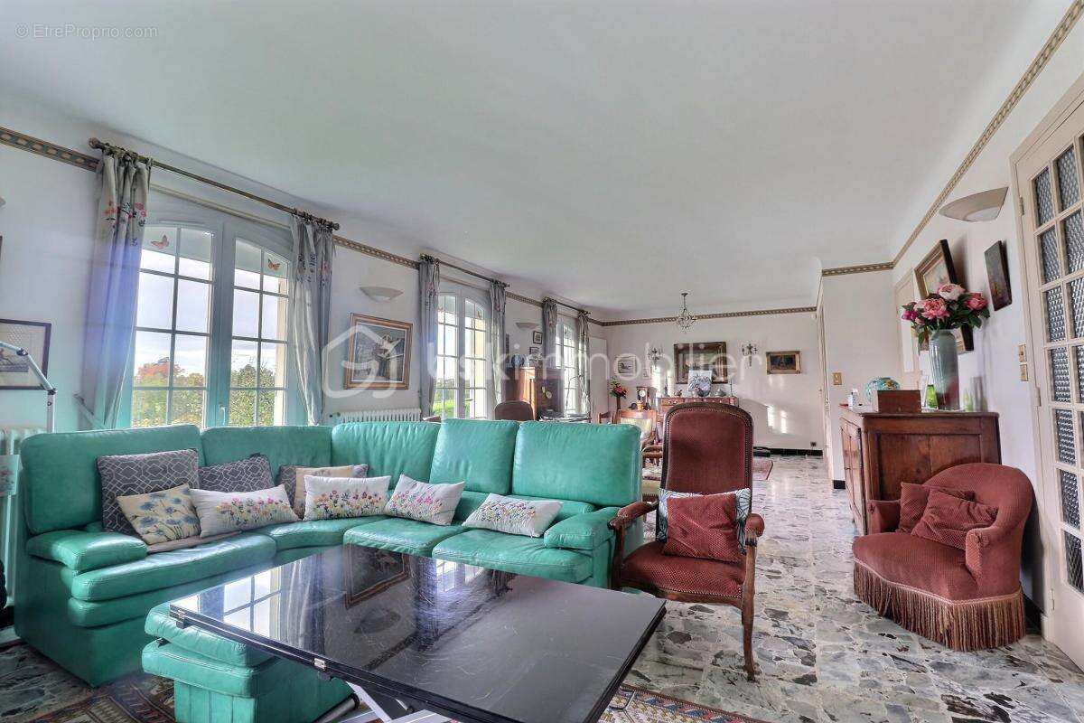 Maison à JALIGNY-SUR-BESBRE