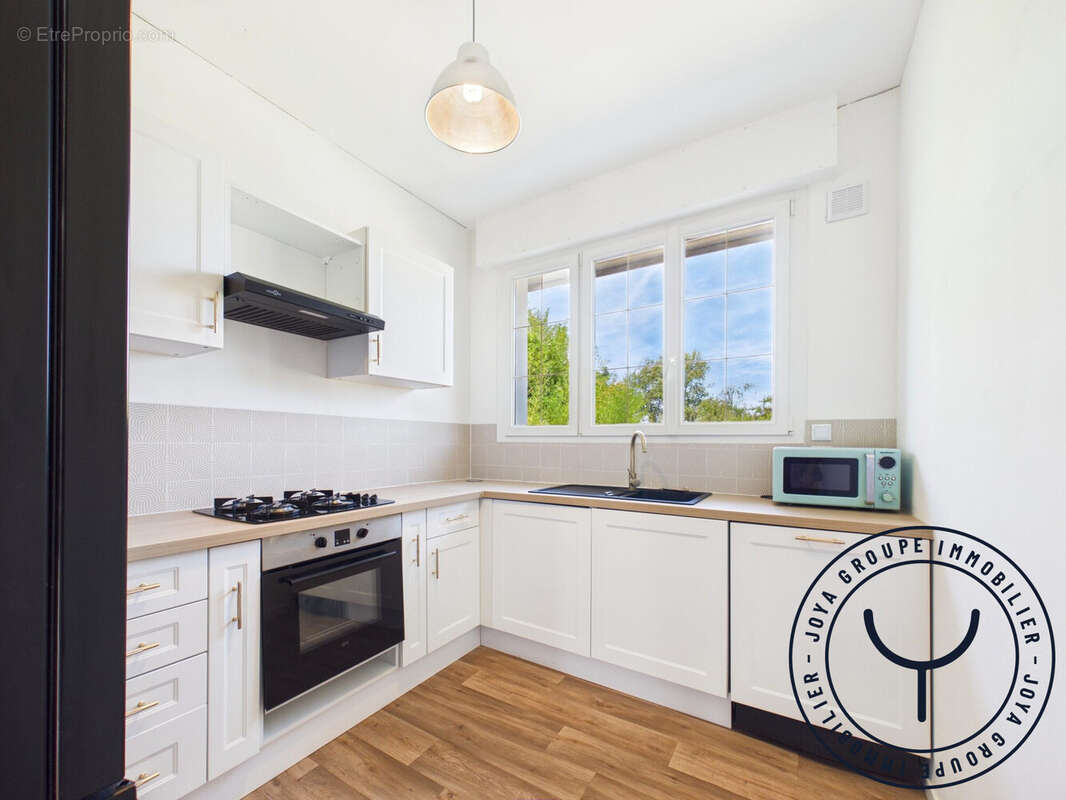 Maison 71 m² à Mesnil-Saint-Pere  - photo 8