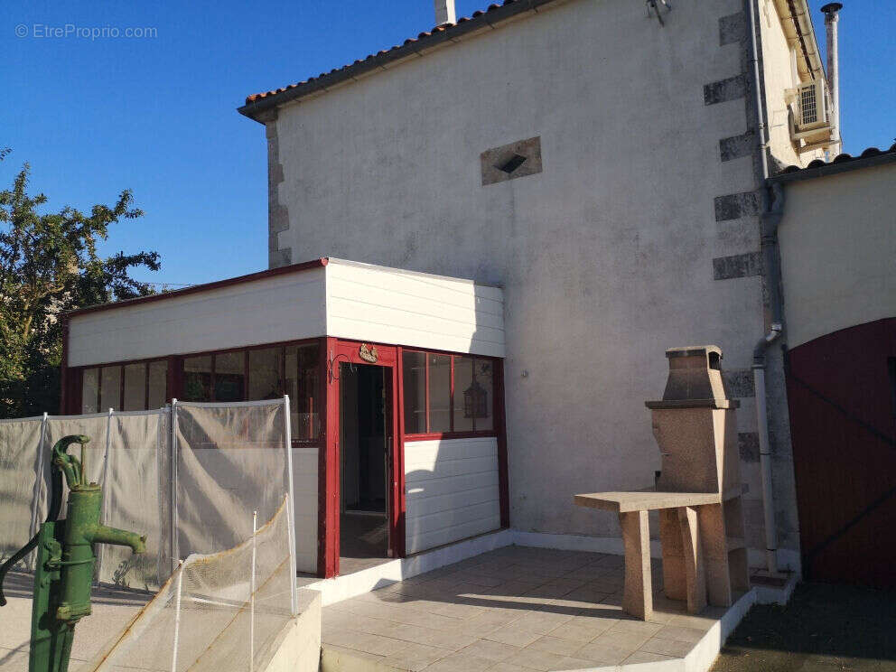 Maison à SAINT-CHRISTOPHE