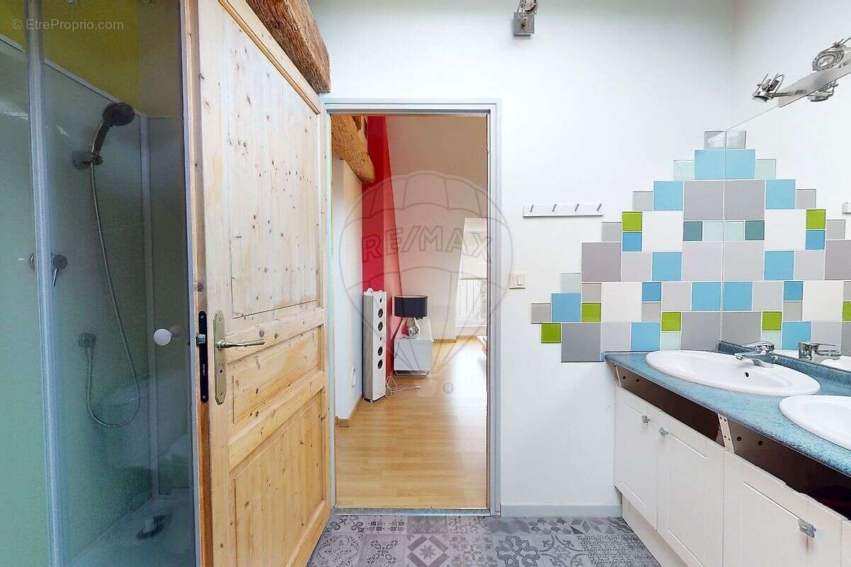 Maison à SAINT-JEAN-DE-BRAYE