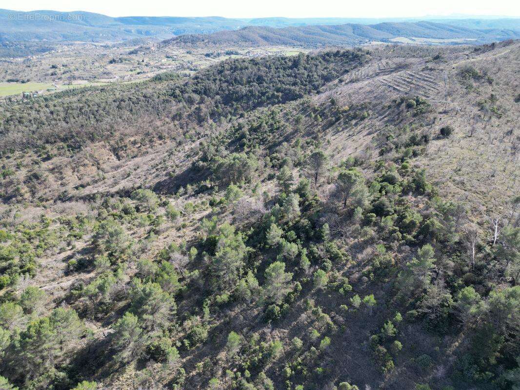 Terrain à LAGORCE