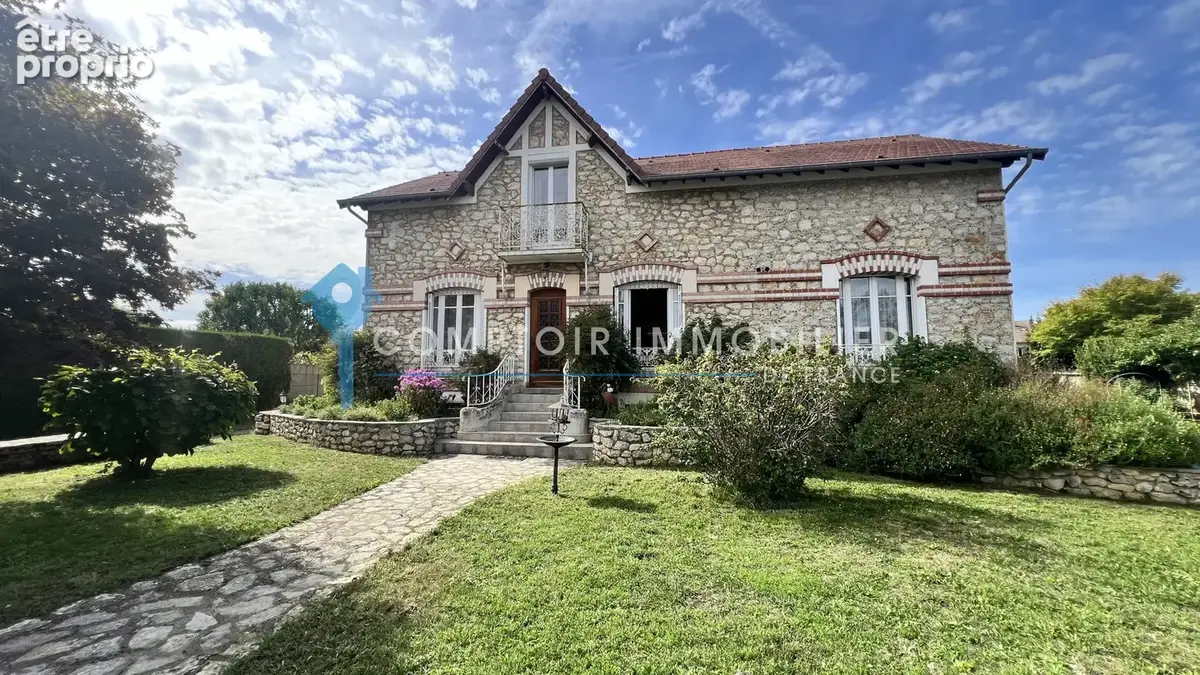 Propriété avec maison 260m2 et dépendance aménageable - photo 7