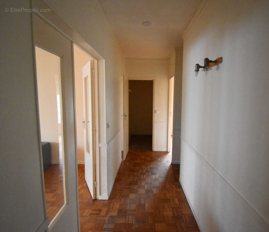 Appartement à vendre 3 pièces, 1 cave et parking NEVERS (58) dans une résidence calme, quartier agréable à saisir !! - photo 6