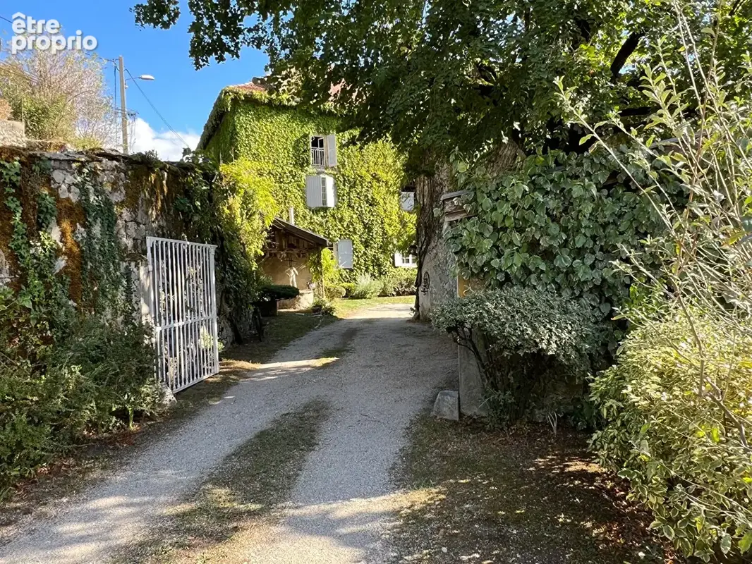 Demeure de prestige de 291 m² - photo 16