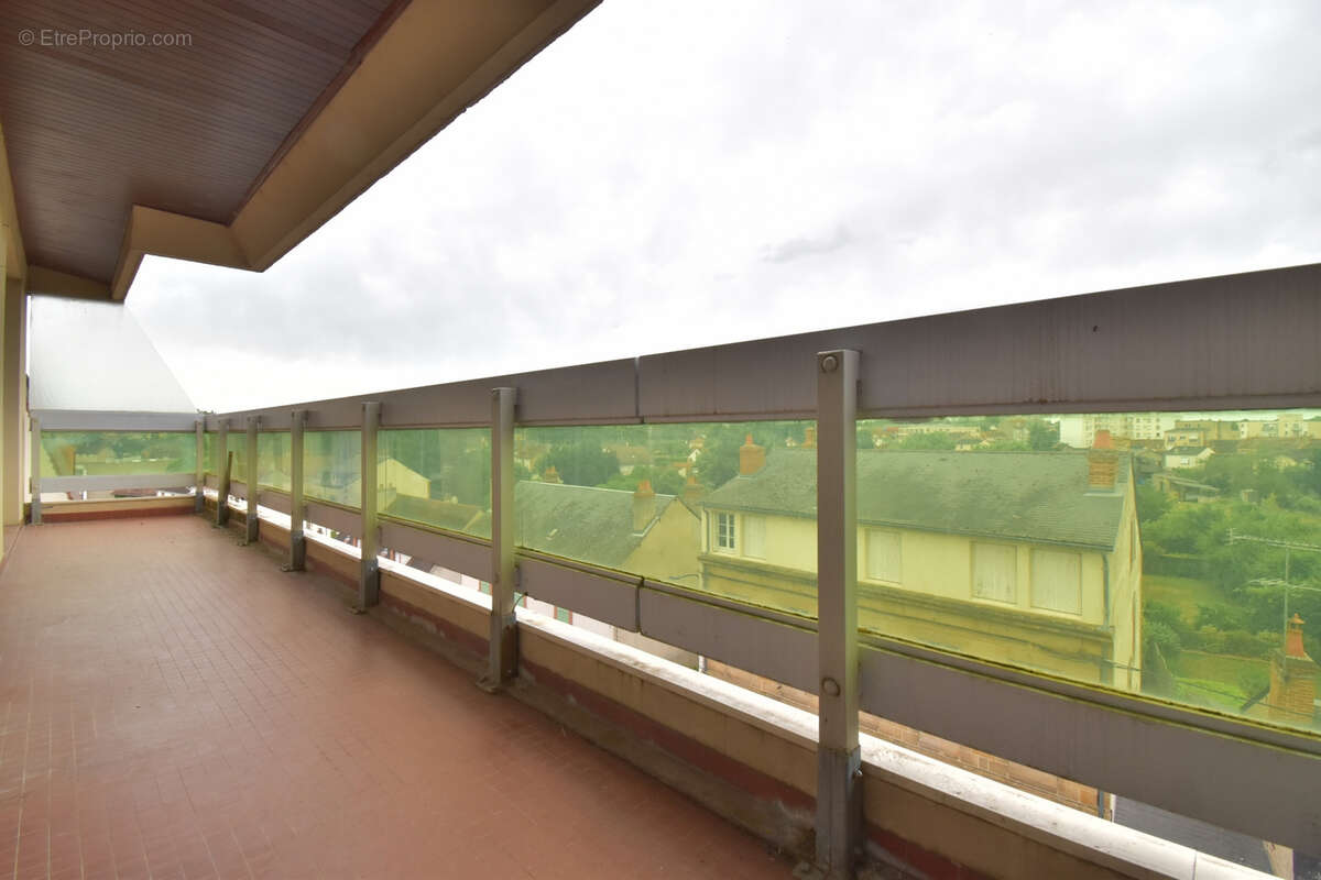 Appartement à MOULINS