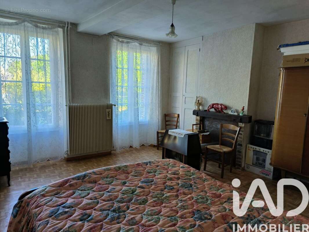 Maison 69 m² à Sormery  - photo 4