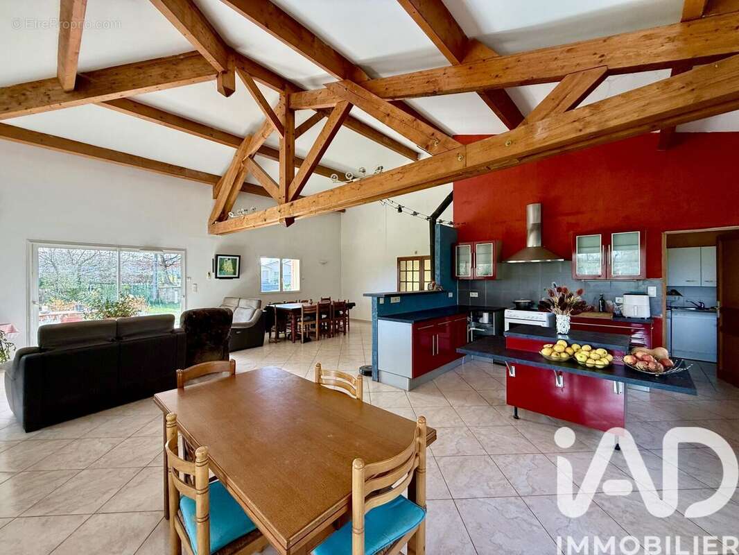 Maison 158 m² à Franquevielle  - photo 2
