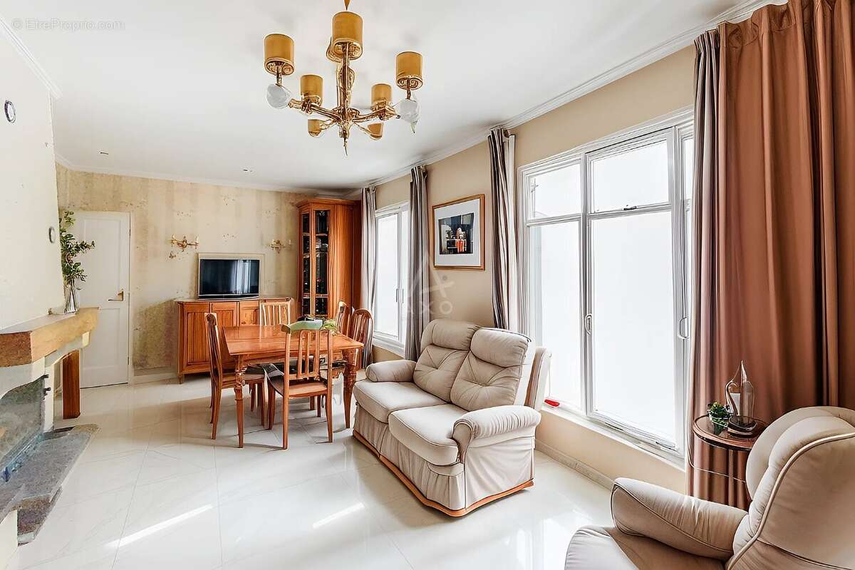 Maison à POILLY-LEZ-GIEN