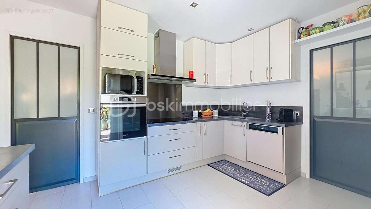 Maison à CHEVRY-COSSIGNY