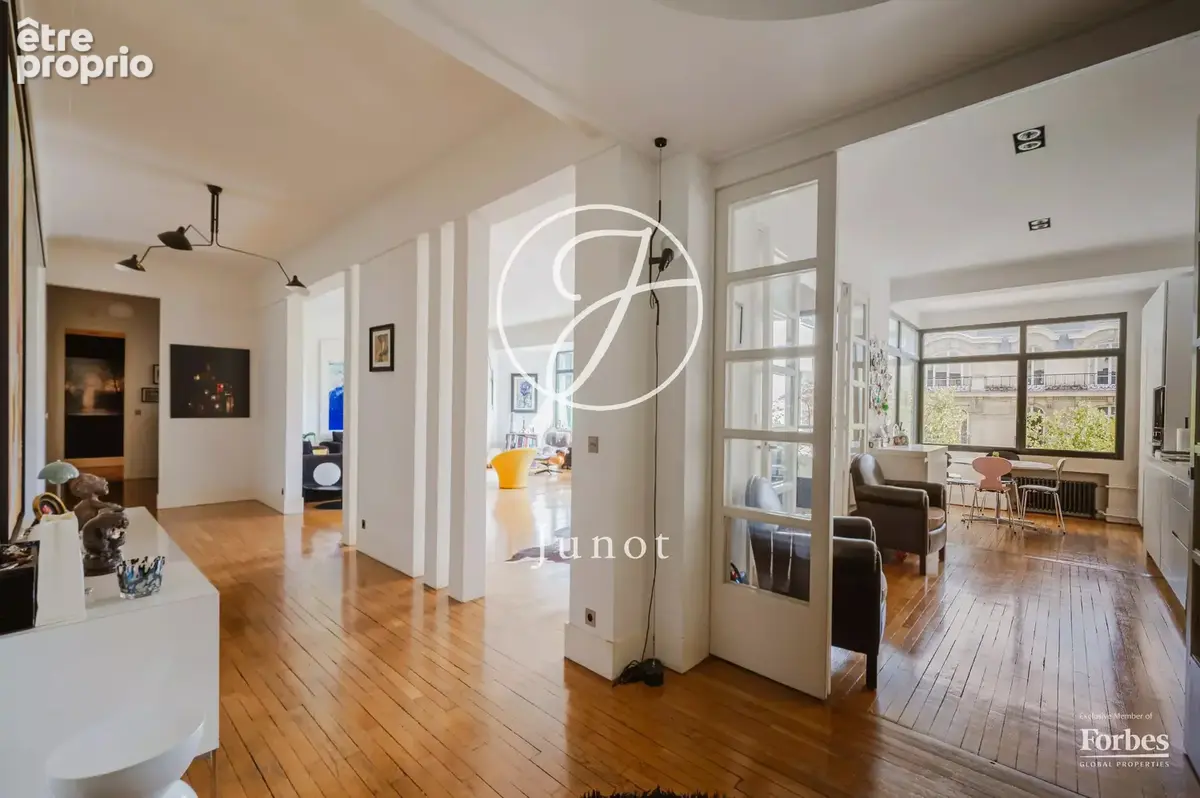 Paris 7e - SÈVRES-BABYLONE - Appartement familial d’exception - 8 pièces - 248,52m² Carrez - 4 chambres - Balcons - Vues dégagée - photo 14