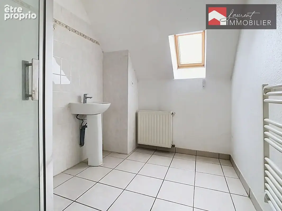 A SIMANDRE : Maison 5 pièces avec nombreuses dépendances - photo 12