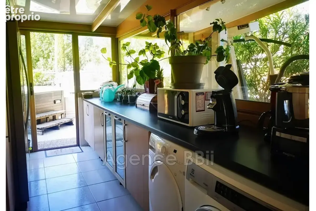 Appartement 4 pièces 90 m² à vendre à Mandelieu-La-Napoule (06210) - photo 8