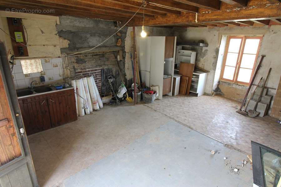 58, Exclusivité Agence à 5mns de Clamecy - Maison de Campagnie à finir de restaurer + matériaux. - photo 4