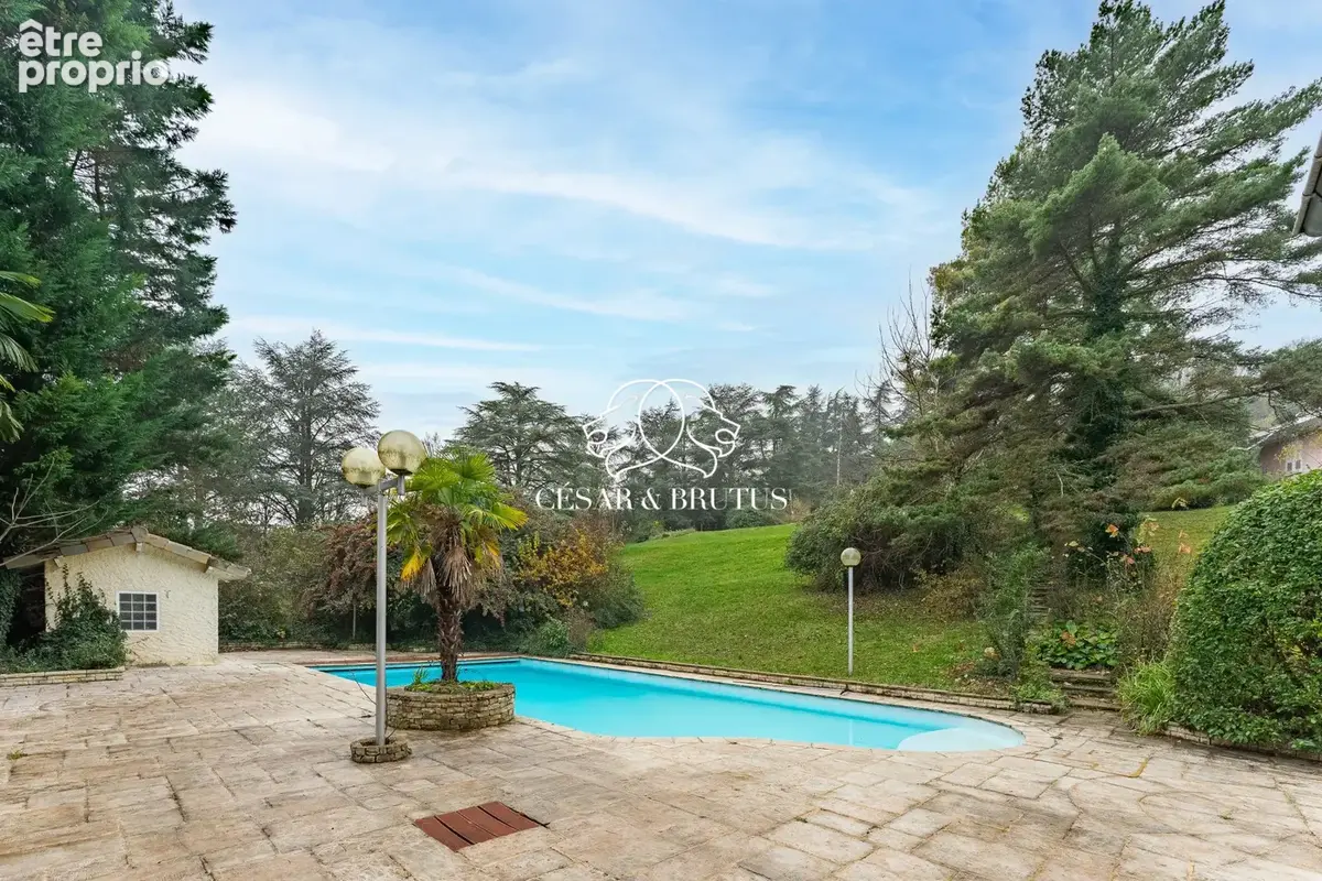 Maison 355 m² à Collonges-Au-Mont-D'or  - photo 4