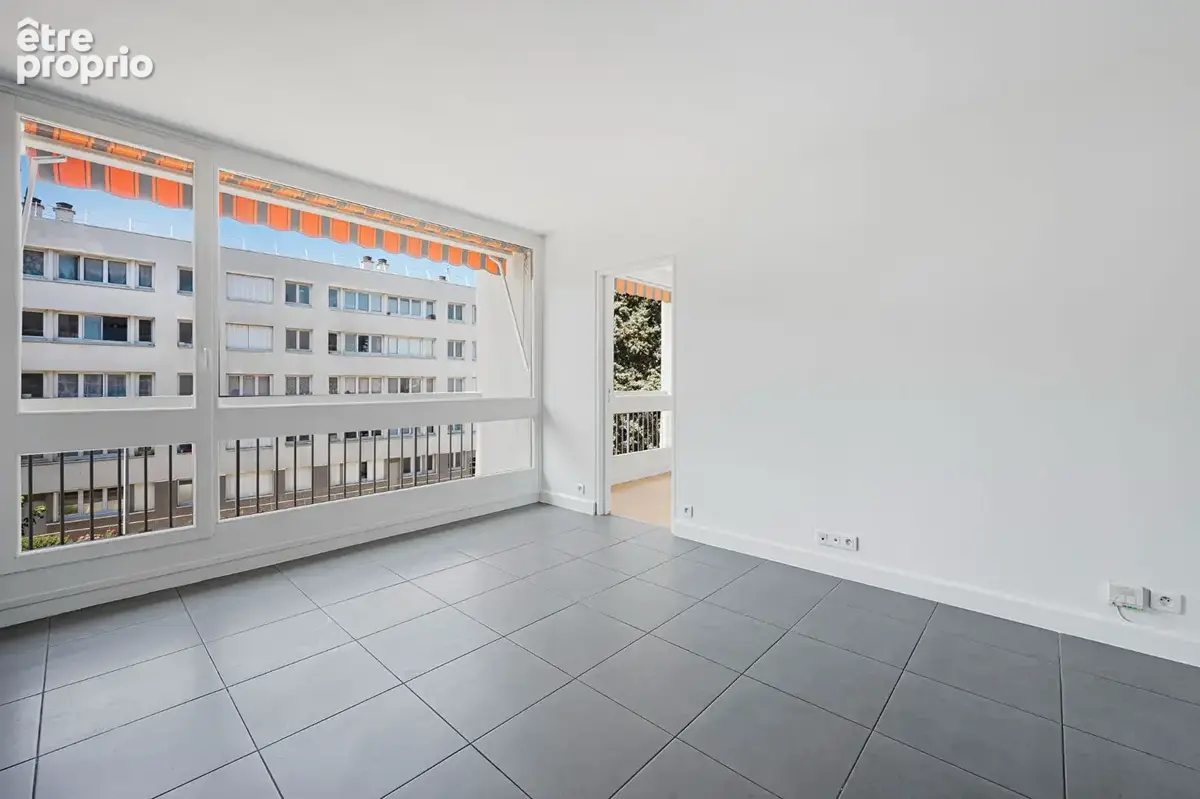 Appartement 2 pièces lumineux - Ligne 13  Etienne Dolet - Balcons - photo 2