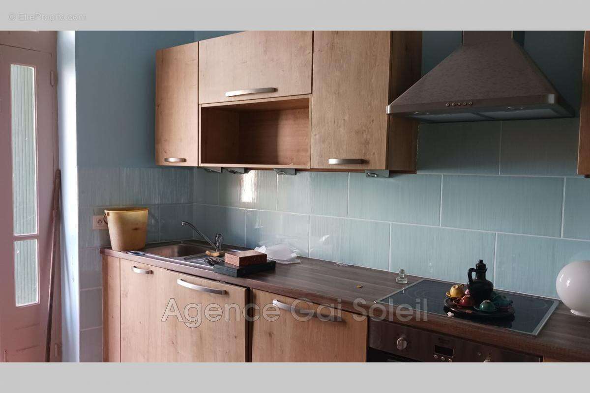 Maison à NISSAN-LEZ-ENSERUNE