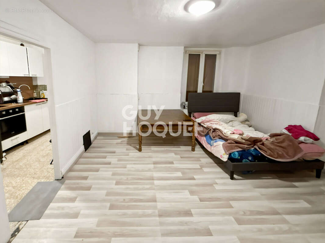 Appartement à FONTENAY-TRESIGNY