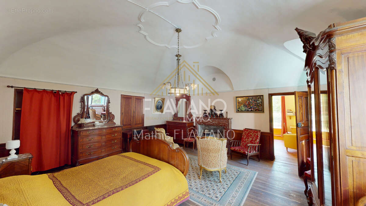 Villa mexicaine - terrain constructible - centre-ville - barcelonnette - photo 4