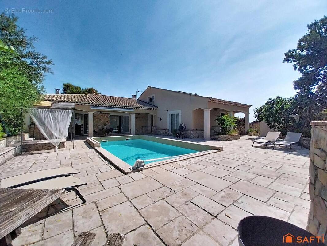 Photo 1 - Maison à NIMES