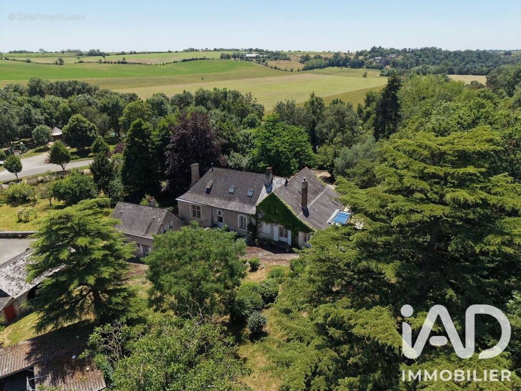 Photo 1 - Maison à DENEE