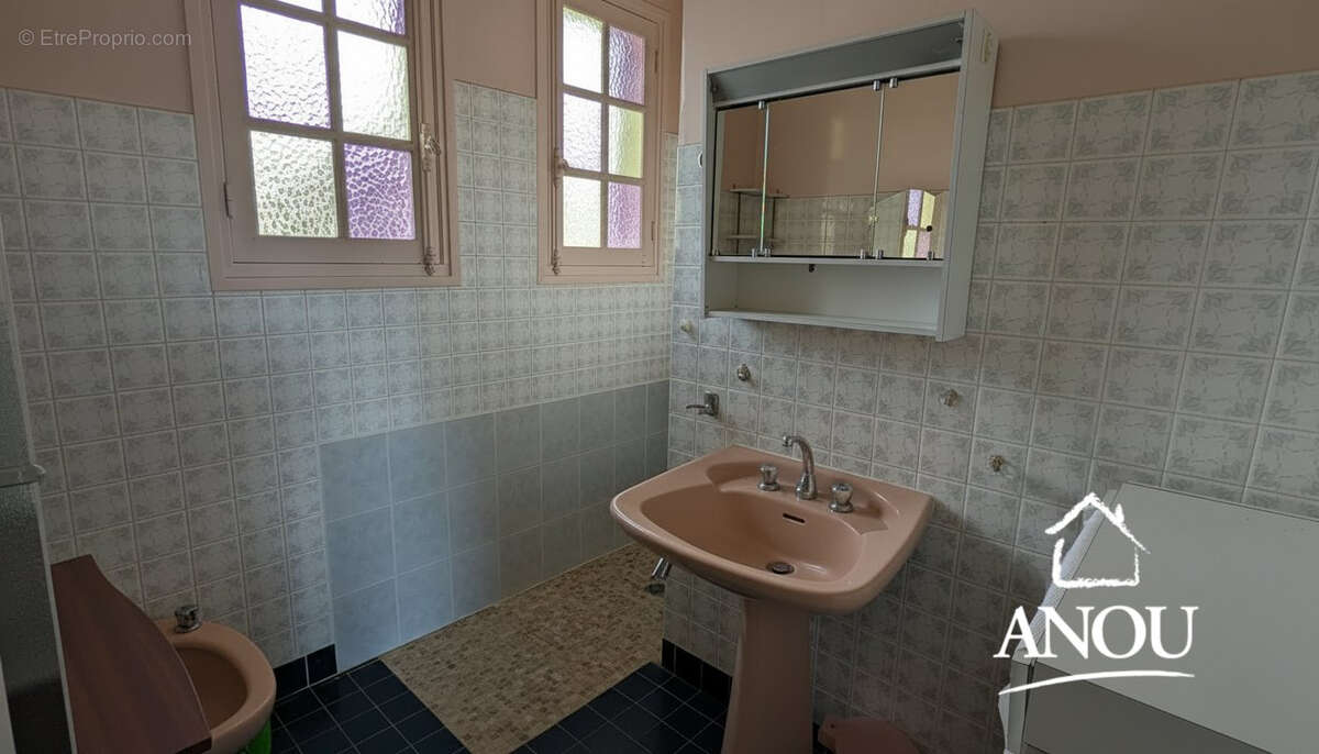 Maison familiale de 5 chambres proche des commodités - photo 5
