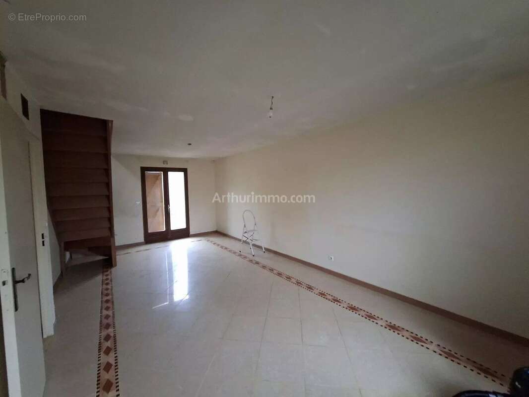 Maison à TALMONTIERS