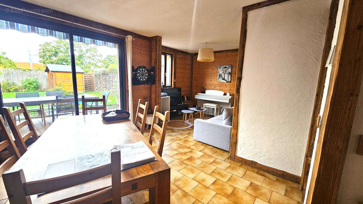 Maison à ALBERTVILLE