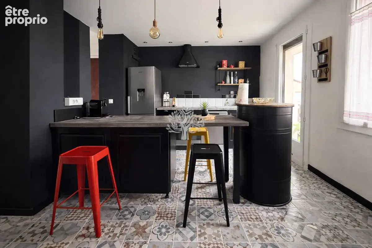 A vendre toulon quartier de siblas appartement de type 4 renove - photo 9