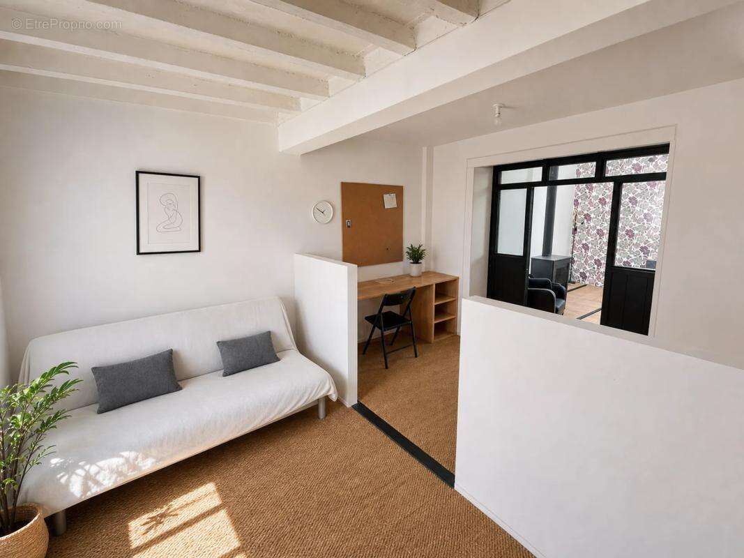 Maison rénovée avec terrain constructible - photo 3