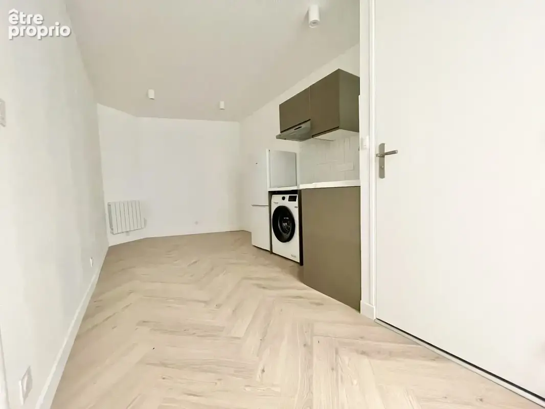 Appartement 1 pièce 15 m² à vendre à Paris-18e (75018) - photo 2