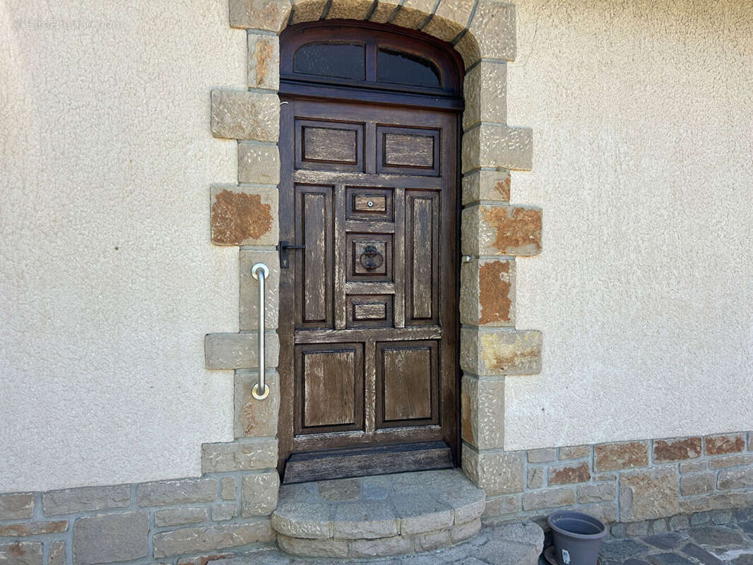 Spécial investisseur ou grande maison familiale : potentiel xxl à laissac - photo 6