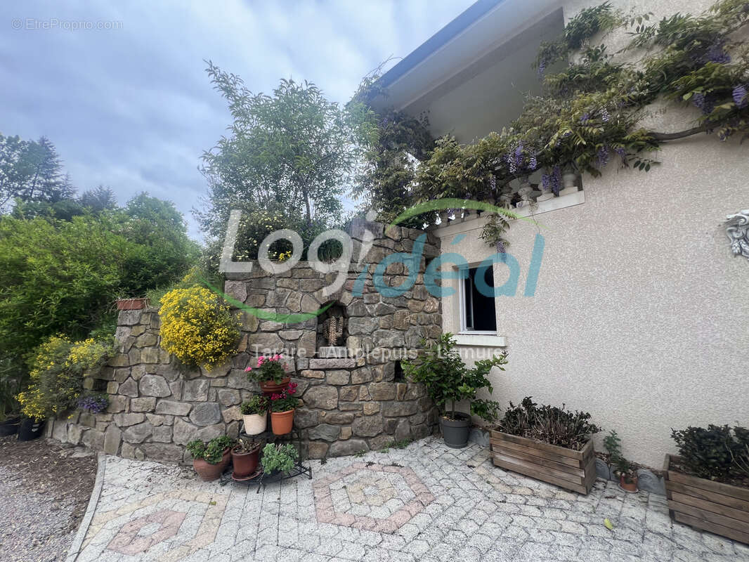 Maison à CUBLIZE